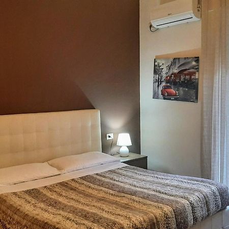 Dolci Ricordi Hotel Бари Екстериор снимка