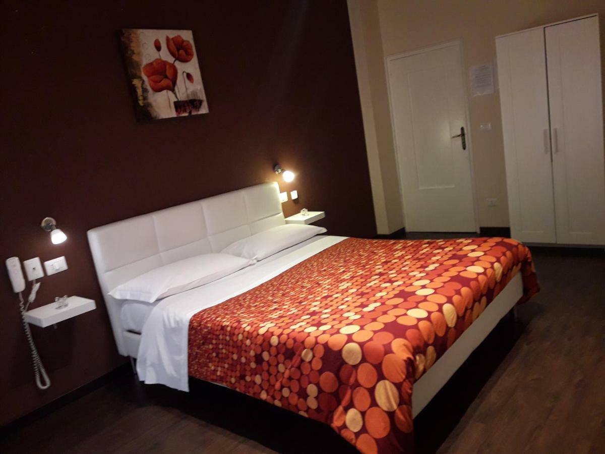 Dolci Ricordi Hotel Бари Екстериор снимка