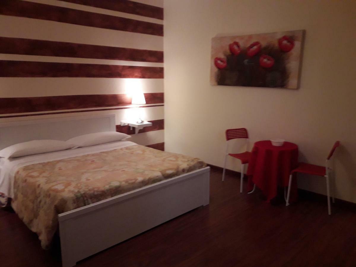 Dolci Ricordi Hotel Бари Екстериор снимка